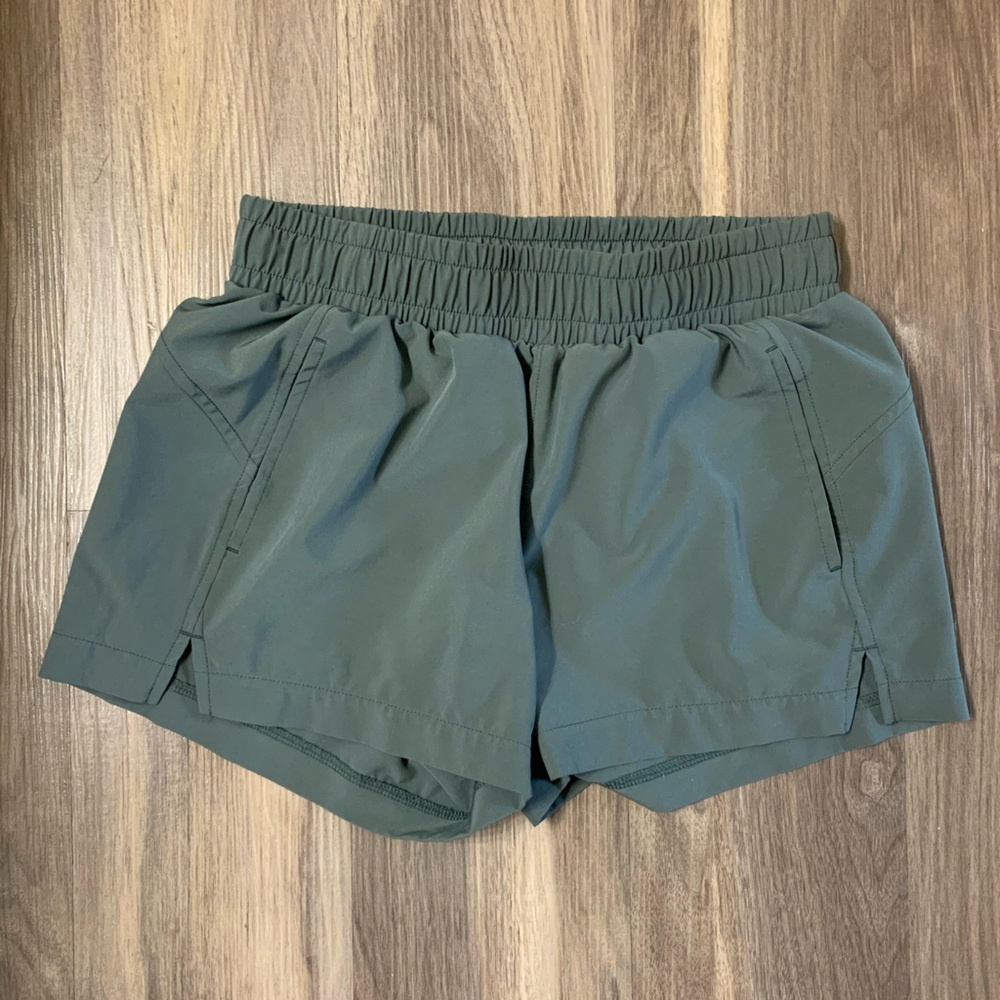 Z by Zelle Take a Hike Trail Shorts / XS